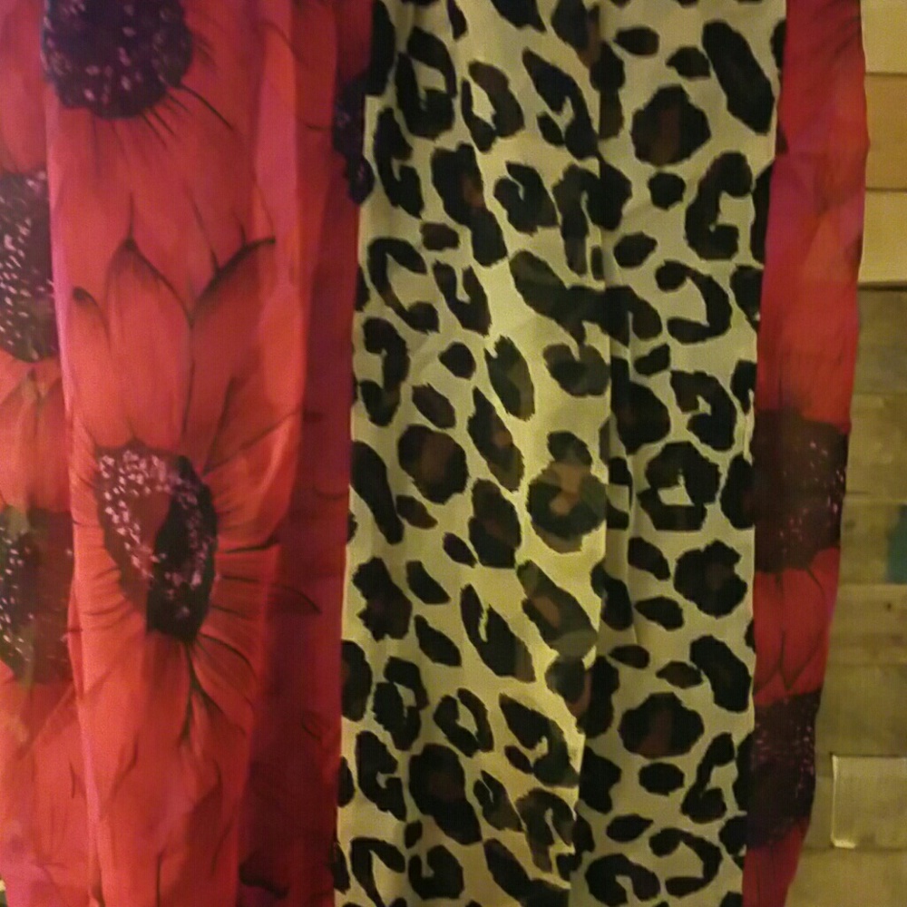 Cara scarf